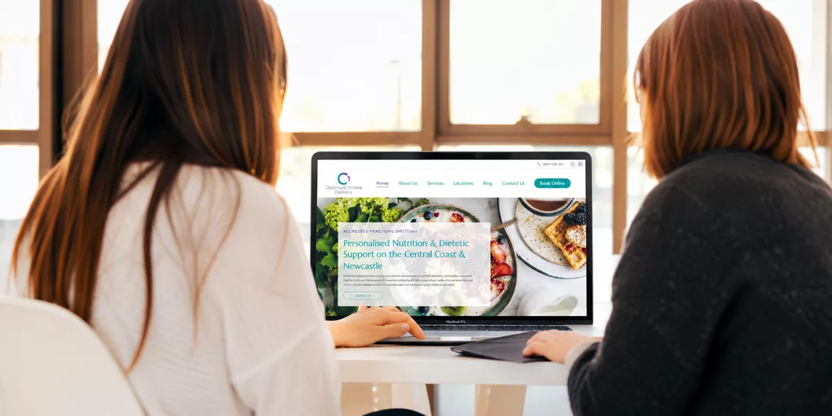 ctp-dietitian-rehabilitation-support-optimum-intake Dietitian supporting a client with nutrition during CTP rehabilitation